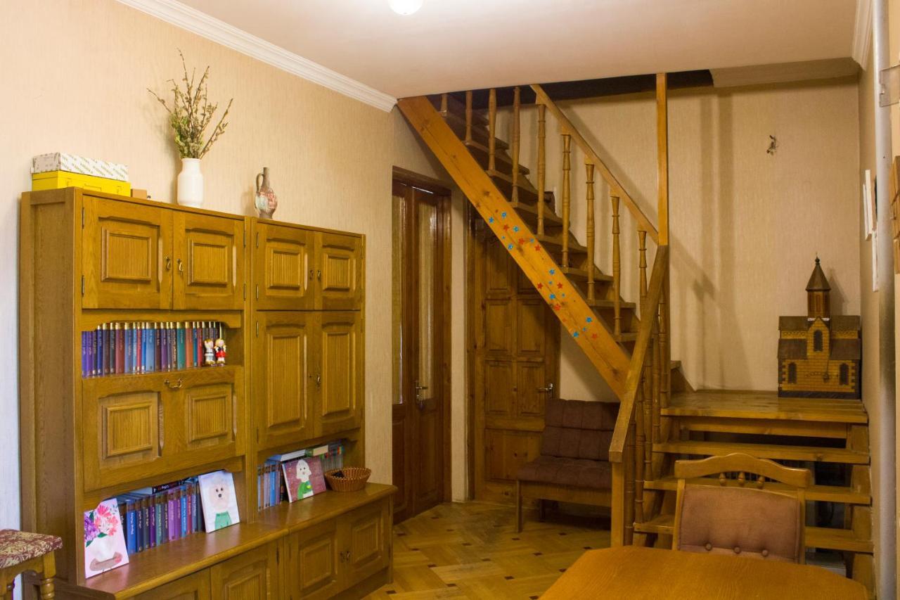 Nino'S Guest House Tbilisi Eksteriør bilde