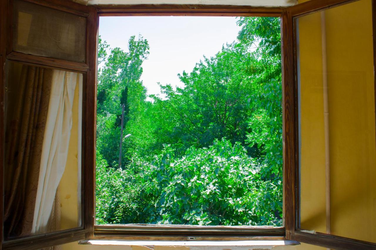 Nino'S Guest House Tbilisi Eksteriør bilde