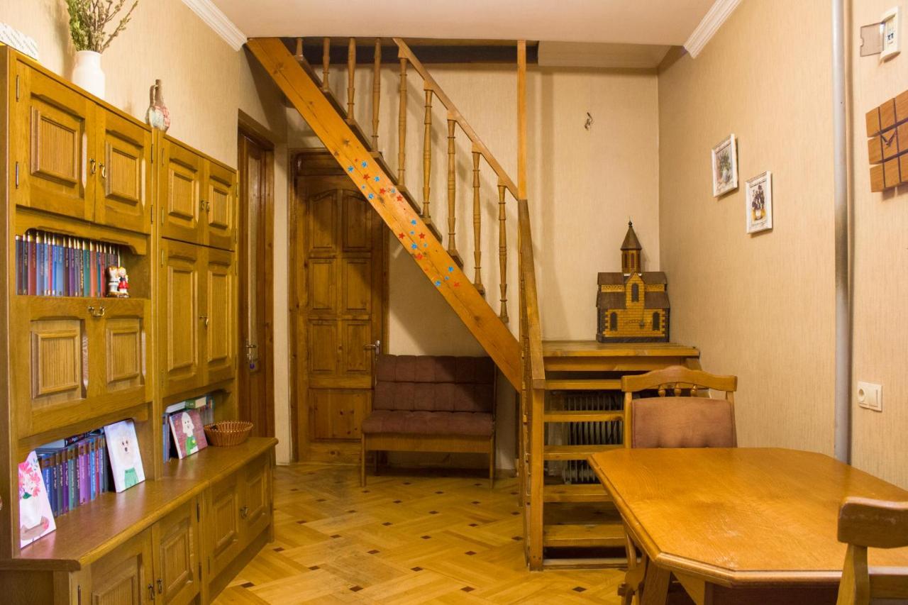 Nino'S Guest House Tbilisi Eksteriør bilde